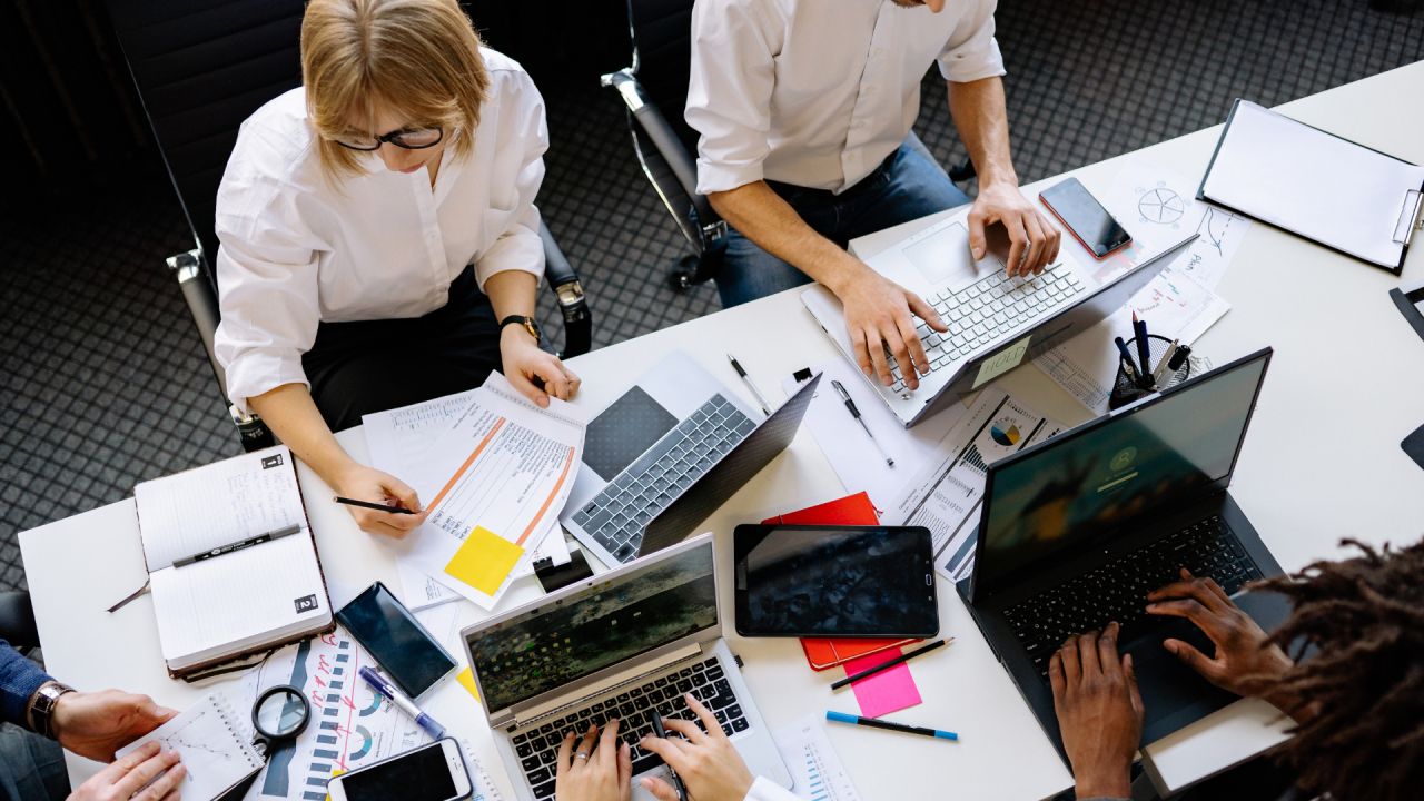 Hybrid Collaboration Models